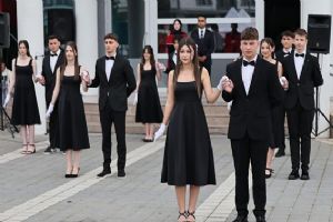 Başkan Balcıoğlu, TÜRAM Lisesi’nde Gençlerle 19 Mayıs’ı kutladı
