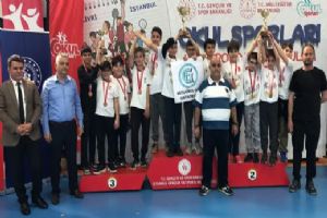 Silivri Ertuğrul Gazi Ortaokulu’ndan Satrançta Çifte Şampiyonluk