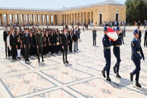 Silivri Belediye Başkanı Balcıoğlu, TÜRAM Öğrencileriyle Anıtkabir’i ziyaret etti