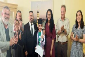 Silivri'de evde eğitim alan öğrencilere karne sürprizi