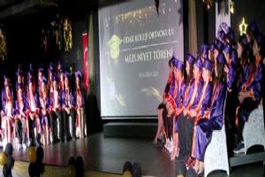 Silivri ODAK Ortaokulu mezunları coşku dolu törenle uğurlandı