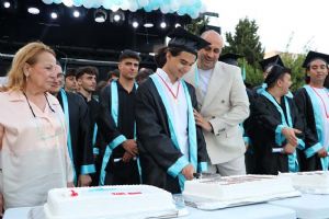 Silivri Yusuf Sarıbekir Lisesi’nde mezuniyet coşkusu