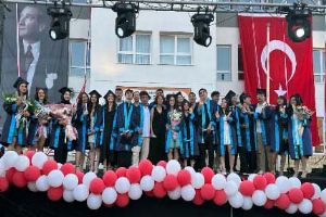 Silivri Hasan-Sabriye Gümüş Anadolu Lisesi 22. Dönem mezunlarını uğurladı