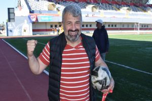 Çantaköyspor Şampiyon Hoca ile Anlaştı!