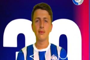 Serhat Tunç Gümüşyakaspor’da devam ediyor