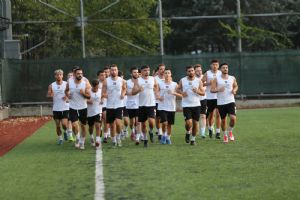 Beyoğlu Çukurspor yeni sezonun ilk çalışmasına çıktı