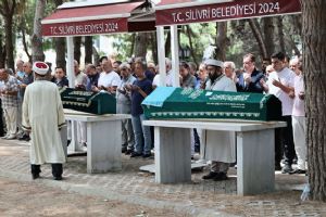 Hatice Hamoğlu Ve Kadri İpek son yolculuğuna uğurlandı
