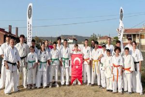 WKB Karaca Dojo’dan Zafer Bayramı coşkusuyla tamamlanan yaz kampı