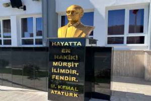 Silivri Hasan Sabriye Gümüş Anadolu Lisesi’nde Atatürk Büstü yenilendi
