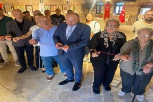 Silivri'de “Şiirlerden Esintiler” Tezhip Sergisi açıldı