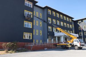 Silivri okulları İBB desteğiyle boyandı