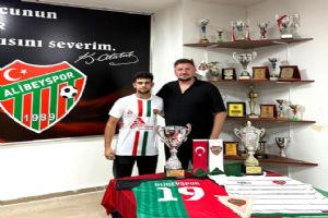 Alibeyspor’da Transfer Hareketliliği: İki İmza Birden