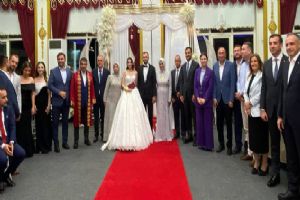 Silivri AK Parti İlçe Başkanı Sami Barlas’ın kızı Ebrar dünya evine girdi