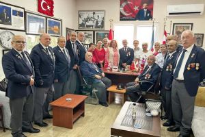 Silivri CHP Kadın Kolları’ndan Gaziler Derneği’ne ziyaret