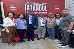 CHP'de Olağanüstü İl Kongresi gergin başladı