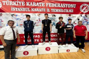 Silivrili Mehmet Faruk Ceyhan zirvedeki yerini korudu