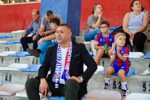 Murat Yıldız'dan Serdar Şahin'e Sert Yanıt: “Silivrispor’da gerçek gündem çocuklarımız ve onların geleceği olmalı.”