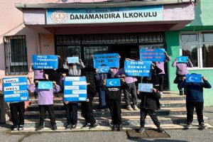 Silivri Danamandıra öğrencilerinden barış mesajları