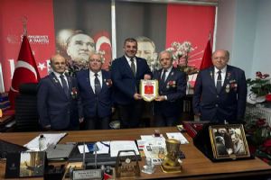 Silivri CHP İlçe Başkanı Bulut, gazileri ağırladı