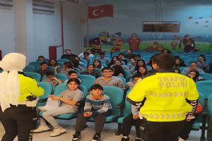 Silivri’de öğrencilere Siber Zorbalık Ve Trafik Eğitimi