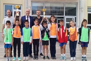 Silivri Ortaköy Sezin Öztaş İlkokulu’ndan Cumhuriyet Koşusunda çifte şampiyonluk