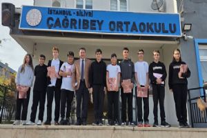 Silivri Çağırıbey Ortaokulu’nda başarılı öğrencilere ödül