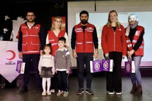 link Silivri Kızılay: Nesiller değişir, hilale adanmış yürekler değişmez