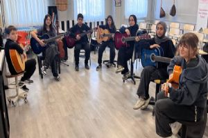 link Selimpaşa’da Gitar Kursu ilgi görüyor