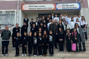 Silivri Şehit Emre Sarıtaş Lisesi öğrencileri Ata’yı andı