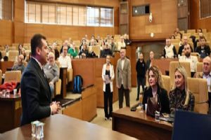 link Silivri Belediye Başkanı Bora Balcıoğlu İSMMMO üyeleriyle bir araya geldi