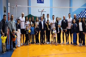 Silivri Ortaokulu takımı yine Voleybol Şampiyonu oldu