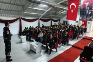 Silivri Şerife Baldöktü Lisesi’nde Afet Farkındalık Eğitimi düzenlendi