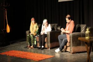 Silivri'de “Bir Günümüz Efsanesi: Ferhat İle Şirin” oyunu seyirciyle buluştu