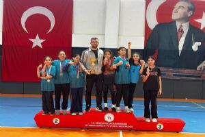 Silivri Namık Kemal Küçük Kızlar takımı Futsal İlçe Şampiyonu