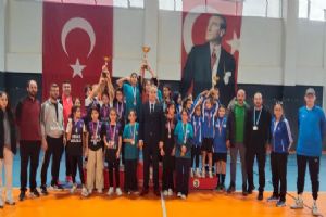 link Silivri'de Küçük Kızlar Futsal Turnuvası heyecanı sona erdi