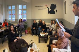 link Eğitim-İş’ten tüm Türkiye’de eş zamanlı tepki: “Öğretmene uzanan her el, geleceğe uzanıyor!”