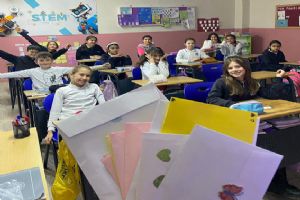 Silivri Gazitepe Ortaokulu’nda mektuplaşma heyecanı