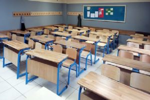 Silivri Ertuğrul Gazi Ortaokulu’nda sıralar yenilendi