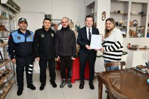 Silivri Belediye Başkanı Balcıoğlu’ndan esnafa ruhsat ve yeni yıl ziyareti