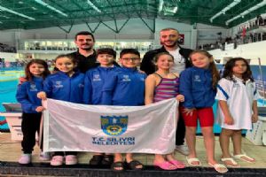 Silivri Belediyesi Yüzme Akademisi’nden İstanbul’da madalya yağmuru