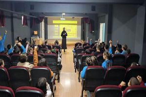 link Silivri’de Öğrencilere “Aile İçi İletişim Ve Çocuk Hakları” Semineri