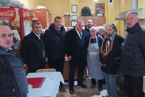 link Silivri Esnaf Odası Başkanı Nuray Koçer, çarşı esnafıyla buluştu