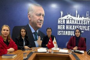 AK Parti Kadın Kolları’nda Yönetim Kurulu Toplantısı ve Sağlık Sunumu