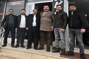 Silivri Şoförler Odası Başkan Adayı Ekrem Yalçınkaya’dan galerici esnafına seçim ziyareti