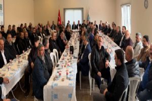 link Silivri MHP İlçe Başkanı Hakan Bakmaz ve ailesi taziyeleri kabul etti