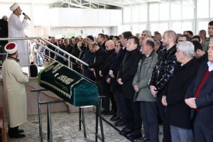 link Silivri Belediye Meclis Üyesi Ebru Pekel’in anneannesi Aysel Keskin son yolculuğuna uğurlandı