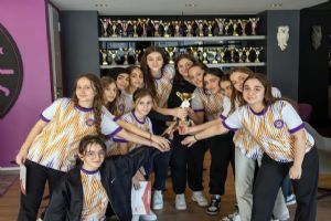 Silivri Odak Koleji Yıldız Kızlar Yakan Top Takımı İlçe Üçüncüsü oldu