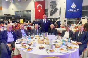 Silivrili Muhtarlar İBB’nin iftar programına katıldı