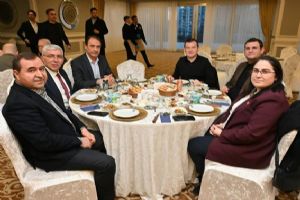 Silivri Belediye Başkanı Bora Balcıoğlu, Küçükçekmece'de düzenlenen iftara katıldı