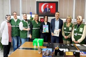 Silivri Yeşilay Şubesi Kadın Komisyonu’ndan Ertuğrul Gazi Ortaokulu’na ziyaret